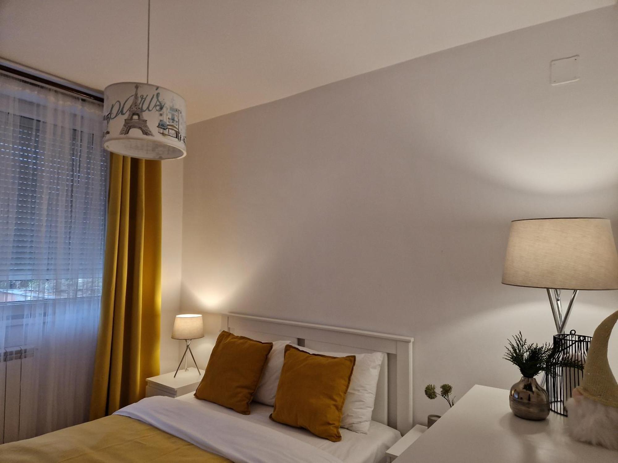 Mv Central Apartment & Garage - Self Check-In Timisoara Ngoại thất bức ảnh